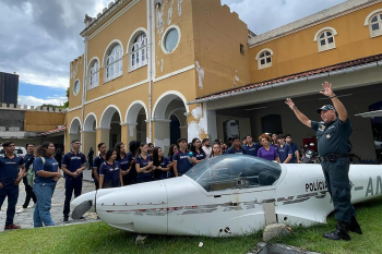 Notícia: Alunos de escola pública conhecem instalações do Museu de PMPA